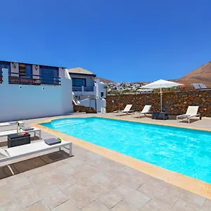 casa-buena.puertodelcarmen-hotels.org/