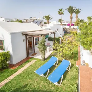 casa-aurora-puerto-del-carmen-lanzarote.puertodelcarmen-hotels.org/